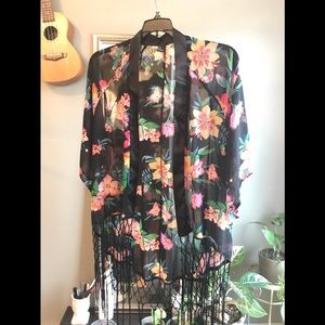 FOREVER 21 - Women’s floral tunic